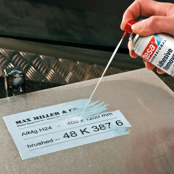 Tesa Etikettenlöser 60042, Klebstoffentferner Mit Sprühkopf, 200ml 4 Tesa Etikettenlöser 60042, Klebstoffentferner Mit Sprühkopf, 200ml – Bild 2