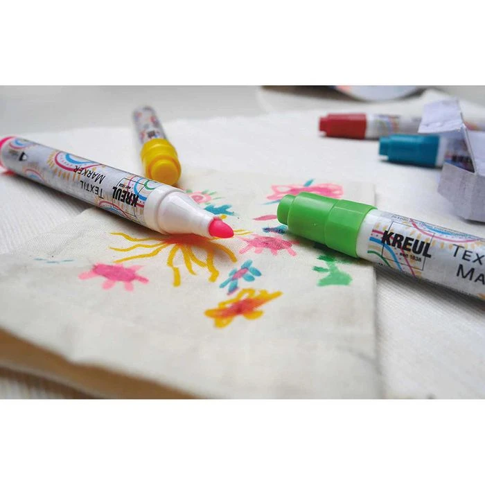 Kreul Textilmarker 90721 Medium Junior, Sortiert, Strichbreite 2-4mm, Waschbar Bis 60 Grad, 18 Stück – Bild 4